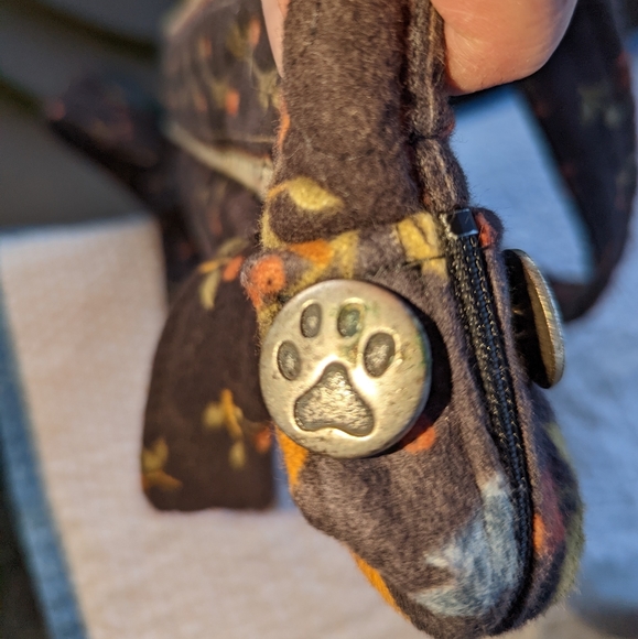 Frisky Kitties Handmade Quilted Handbag, Double Straps, Zip Closure - Picture 7 of 9